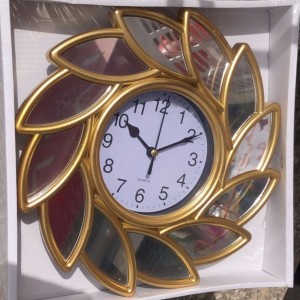 ساعة ارقام اطار مدور شمس مائل ذهبي مع زجاج كريستال اكريلك ساعة ارقام اطار مدور شمس مائل ذهبي مع زجاج كريستال اكريلك